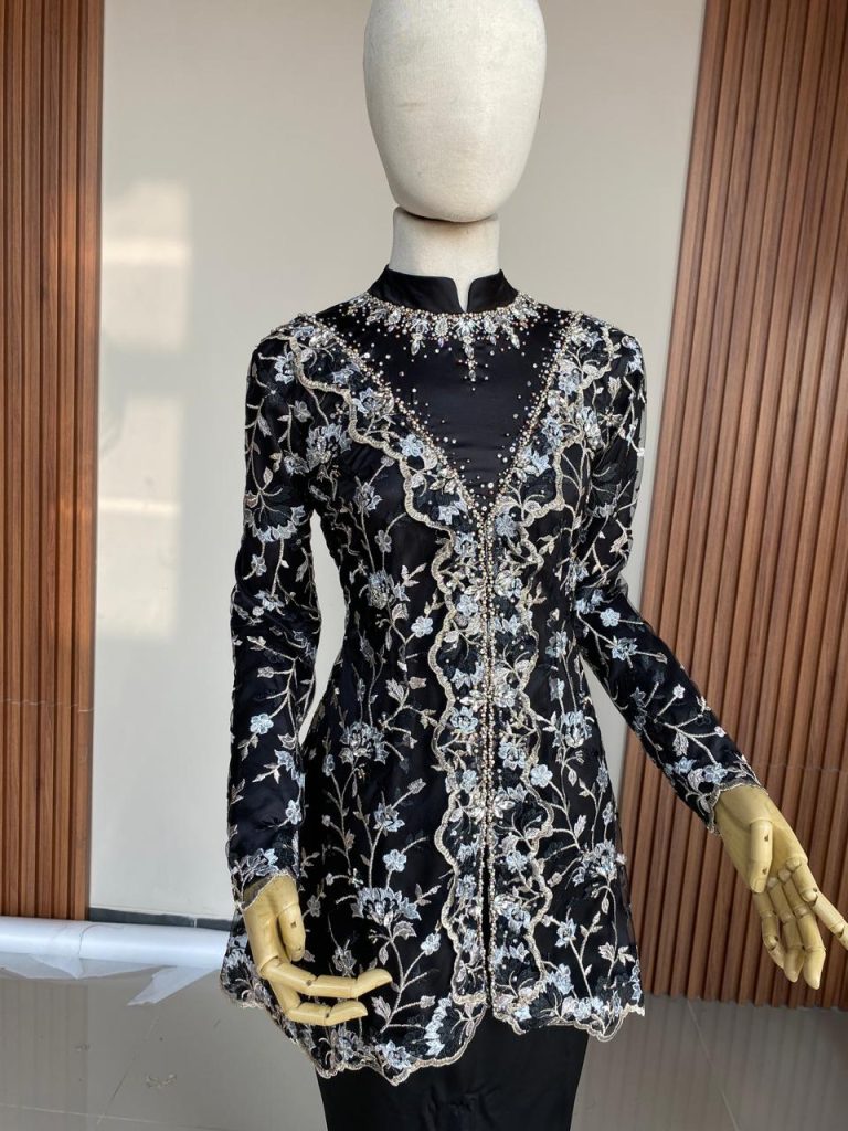 Kebaya Modern Terbaru
