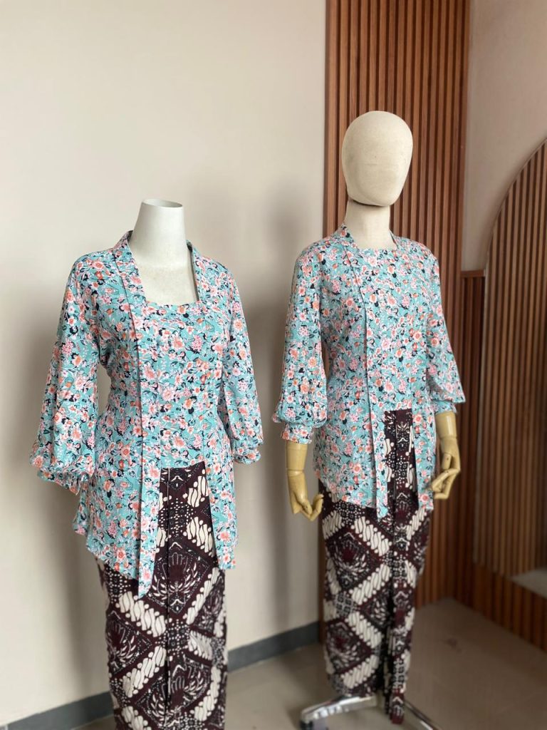 Jasa Jahit Kebaya Kurung