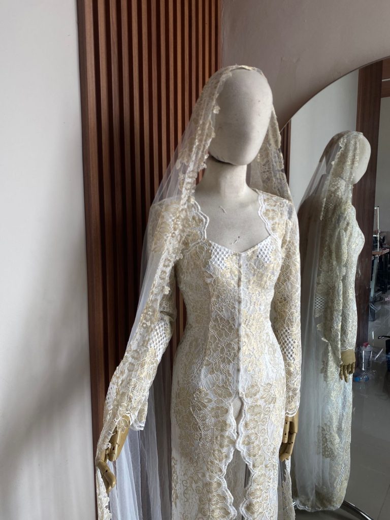 Tempat Jahit Kebaya Bordir Halus