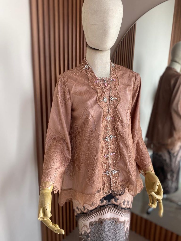 Tempat Jahit Kebaya Brokat