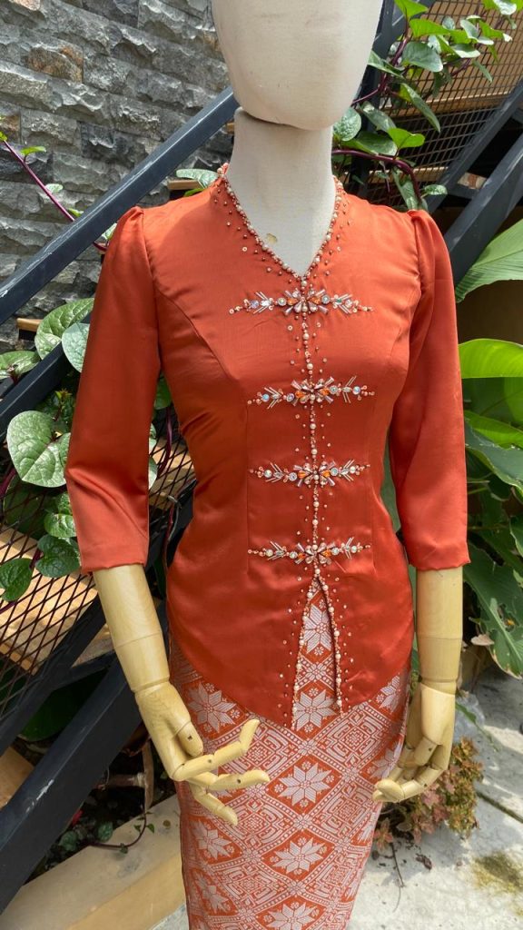 Tempat Jahit Kebaya Encim