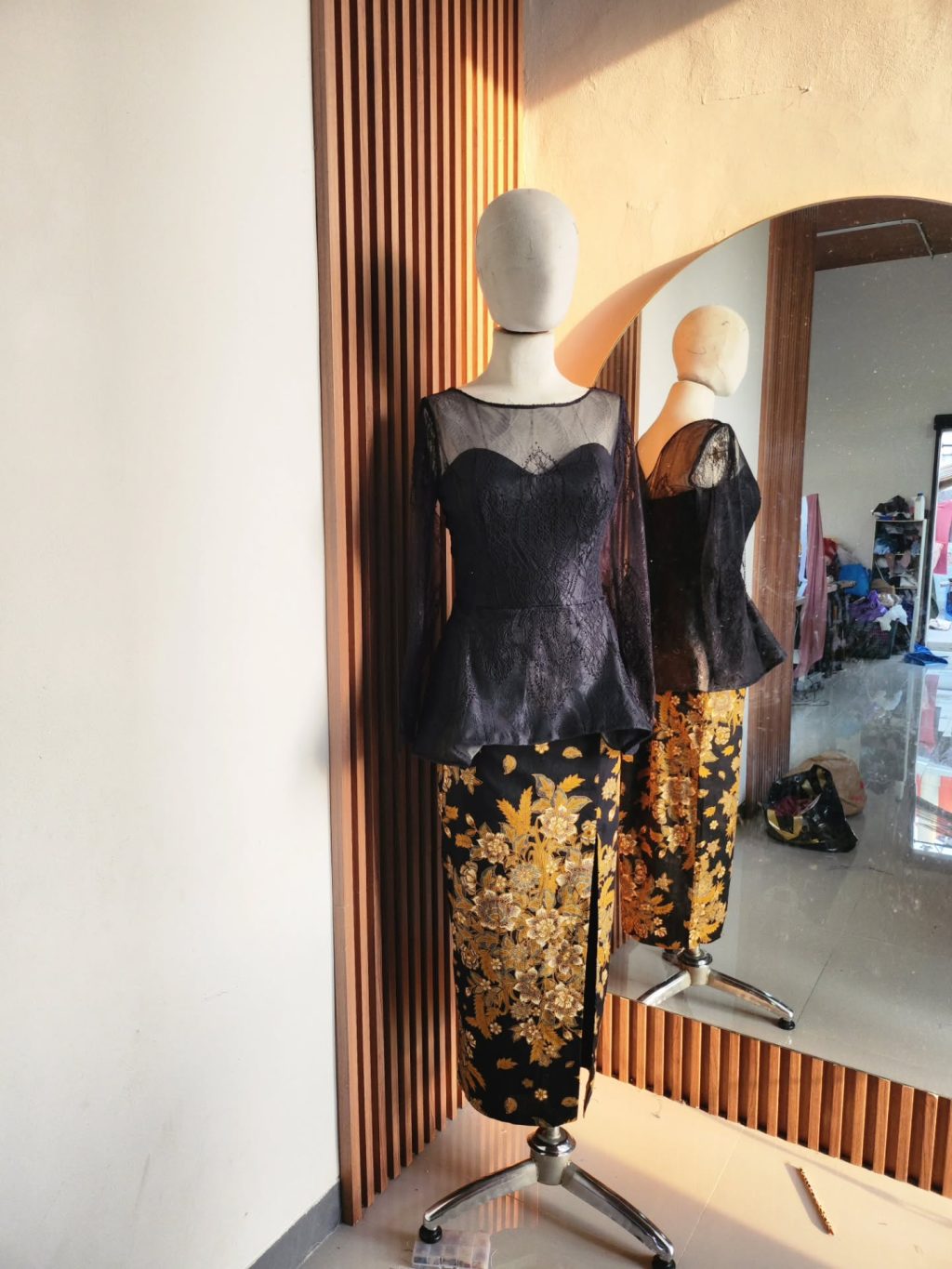 Instagram post from zarira_design. This post is in position 1.